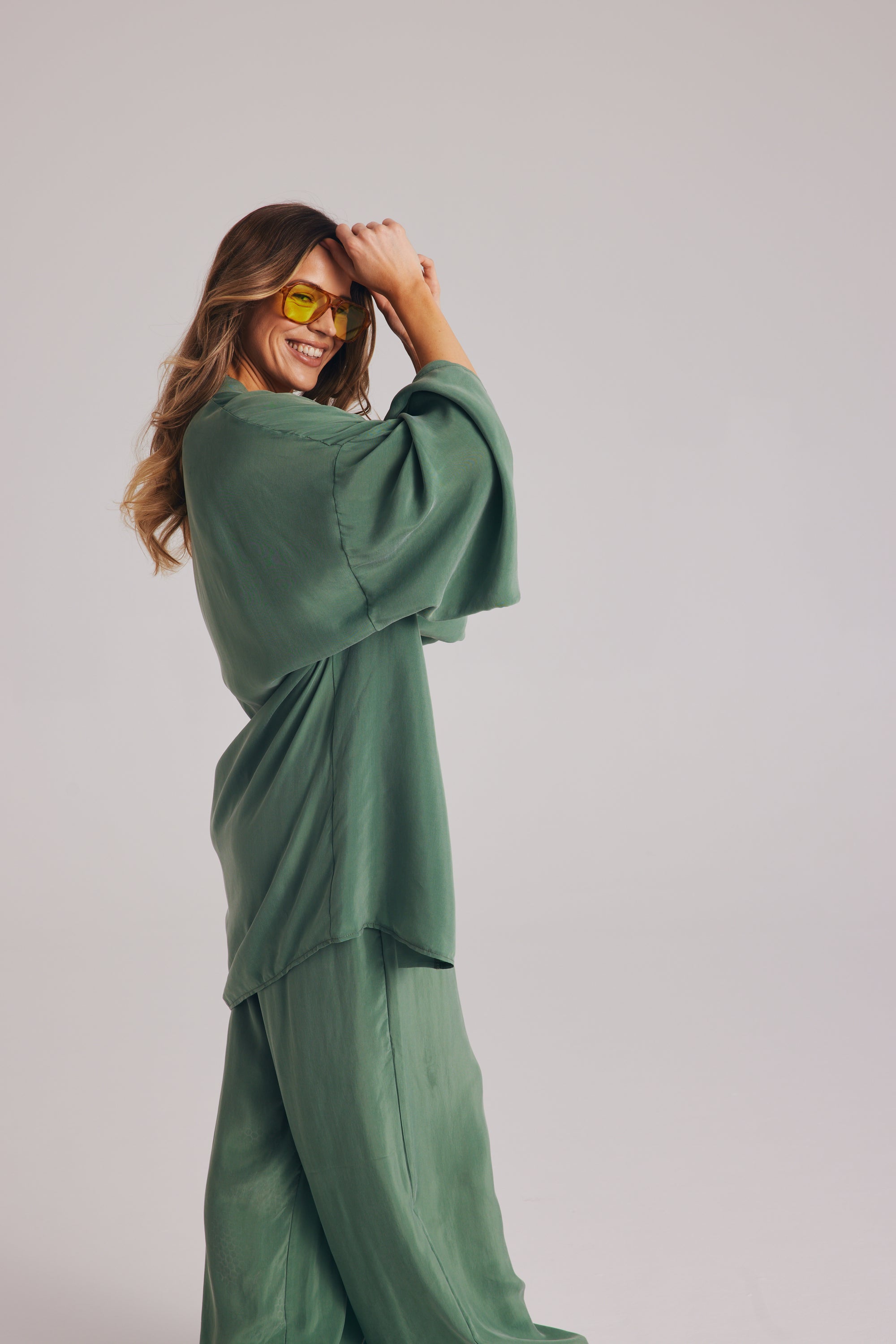 Kimono Unter der Sonne Grün || Cupro