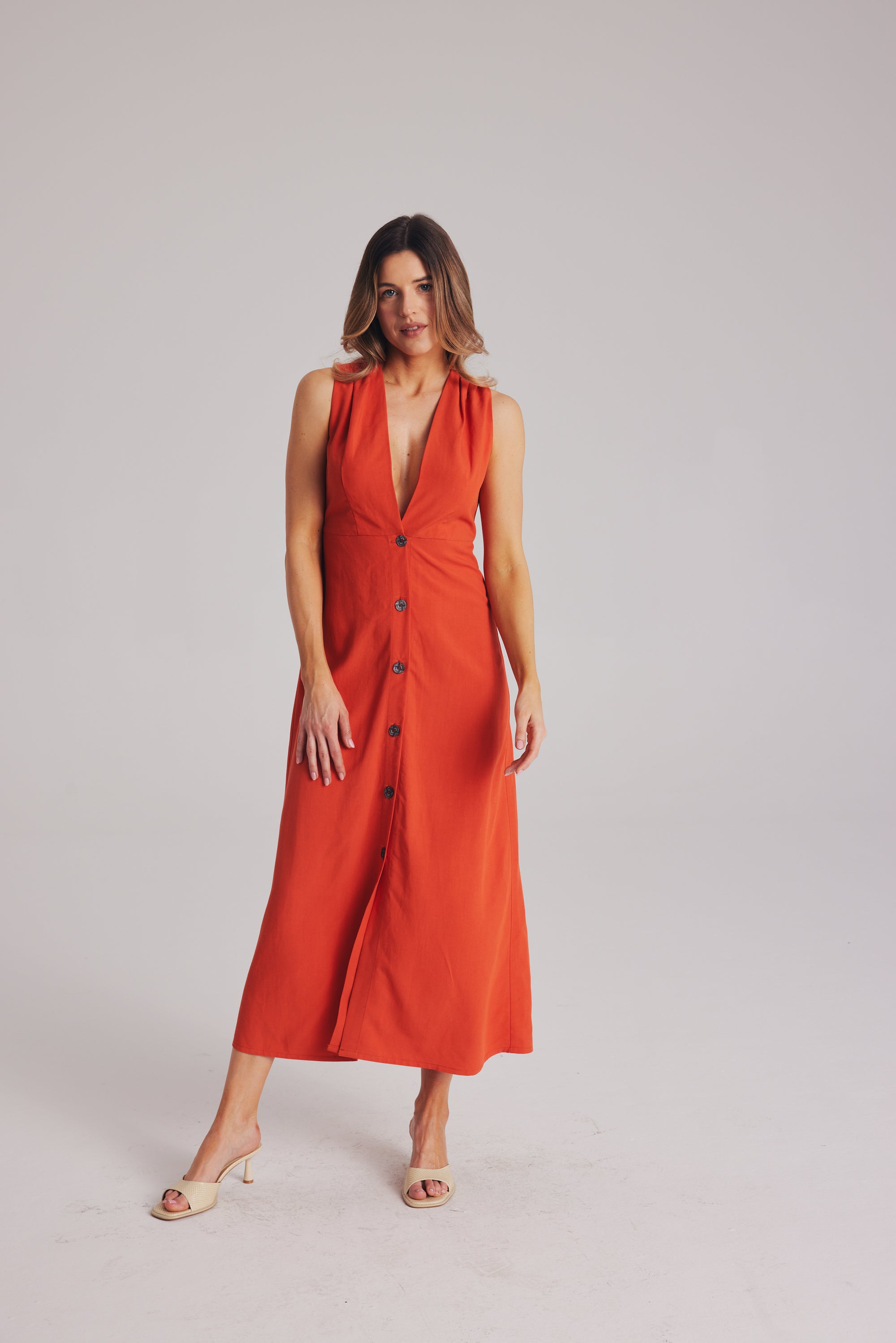Sommerliche Affäre Paprika-oranges Kleid || Viskose & Leinen