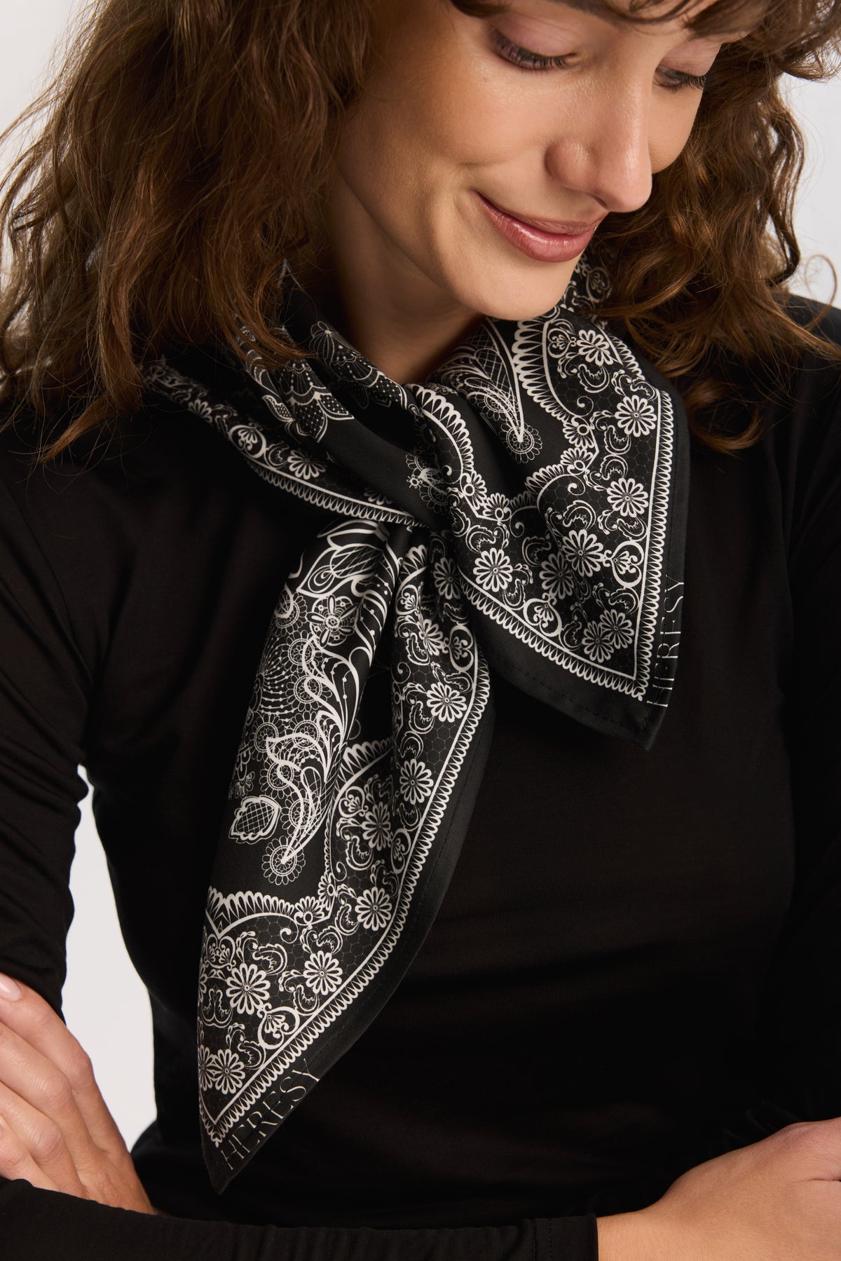 Apaszka The Heresy Black || Lyocell